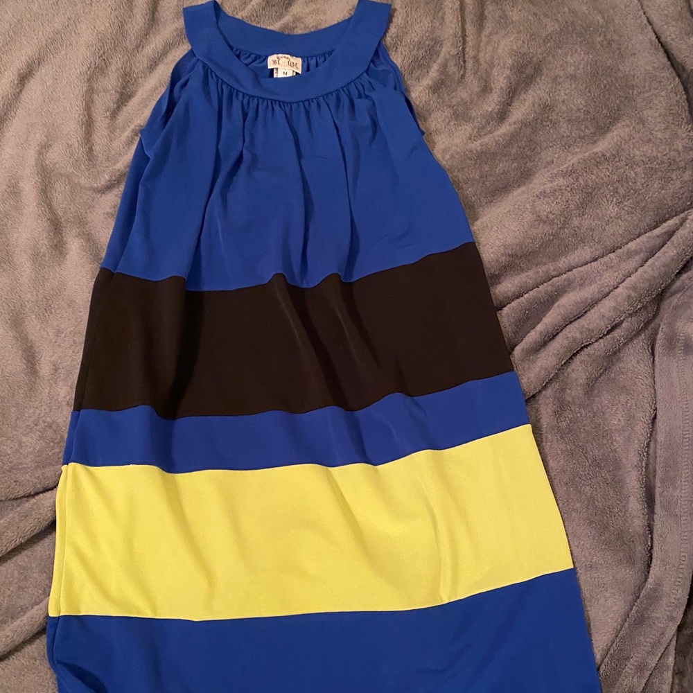 Sleeveless dress